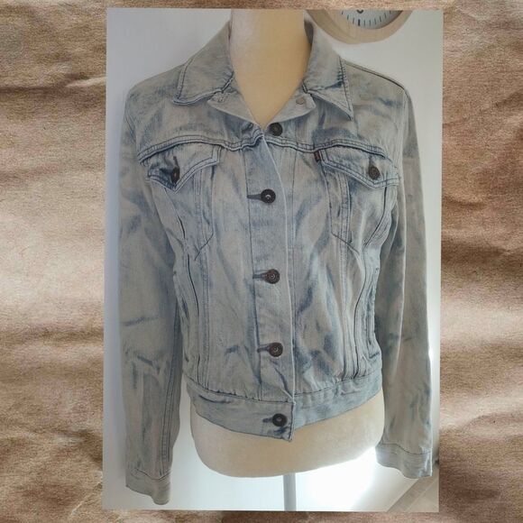 Levi's Jackets & Blazers - TR Levi's Positively Superior Acid Wash - EUC